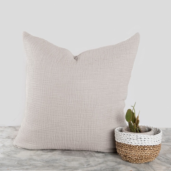 Grey Crinkle Pillow - Pokoloko - Picture 2 of 2